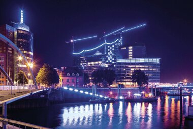 Blaue Nächte im Hamburger Hafen 2012