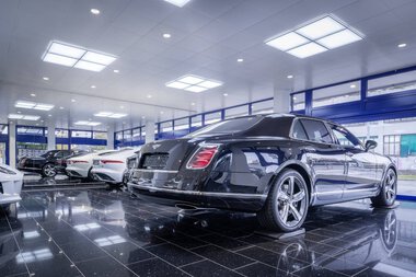 Showroom Auto Steiner Zürich AG