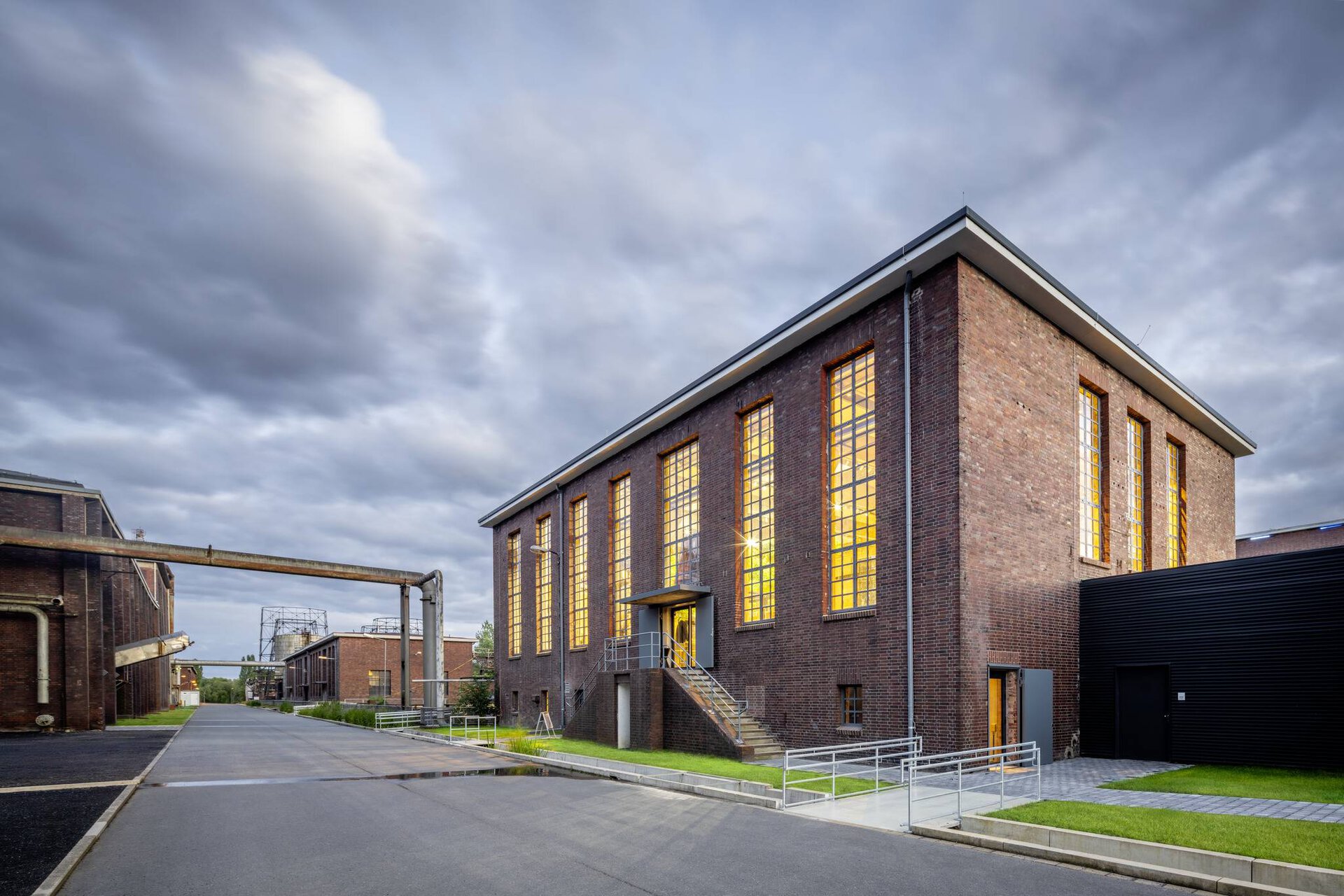 Eventlocation Schwarz Gold