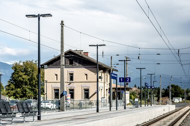 Bahnhof-Haltestelle Mühldorf