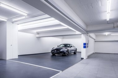 Showroom Auto Steiner Zürich AG