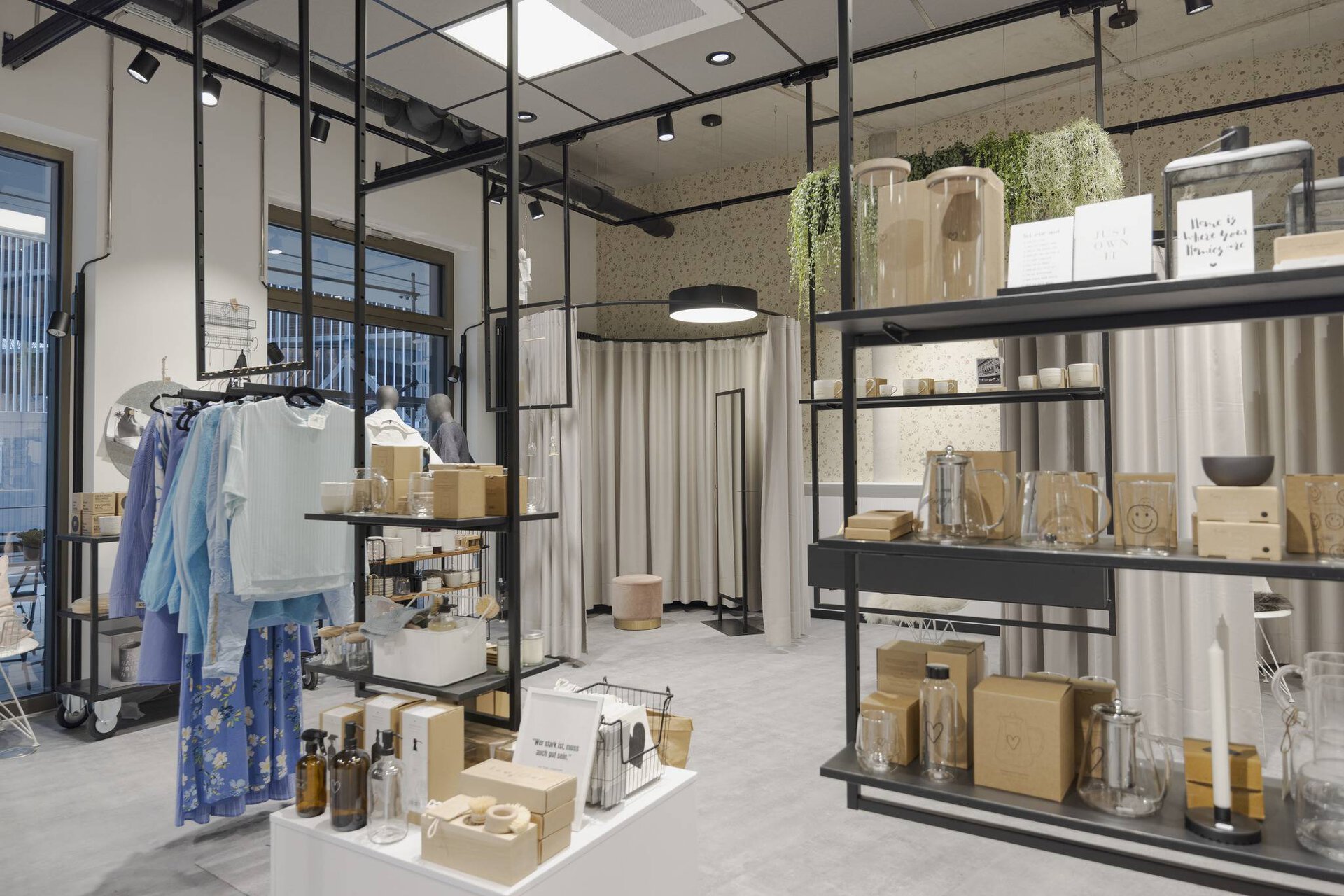 Sanitätshaus Hellbach & Hellbach Reha Concept Store