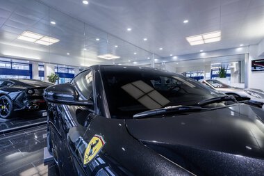 Showroom Auto Steiner Zürich AG